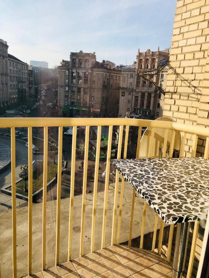 Ferienwohnung Amazing View Of Maydan! Kiew Exterior foto
